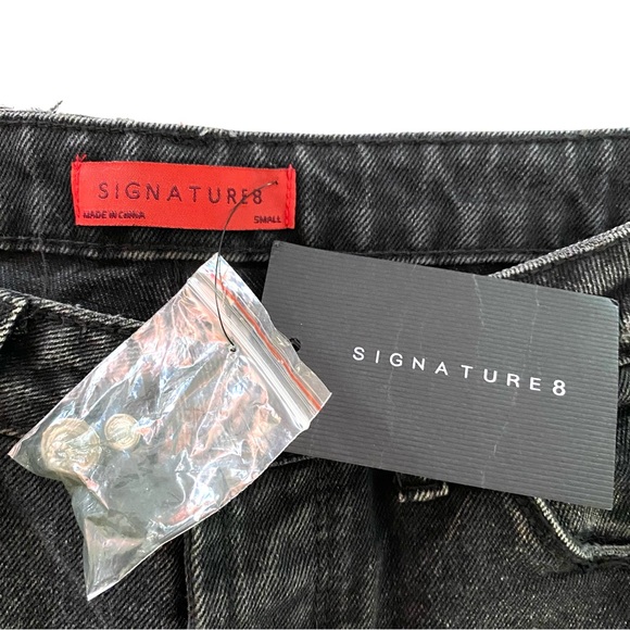 Signature 8 Distressed Cropped Boyfriend Jeans - Picture 3 of 8